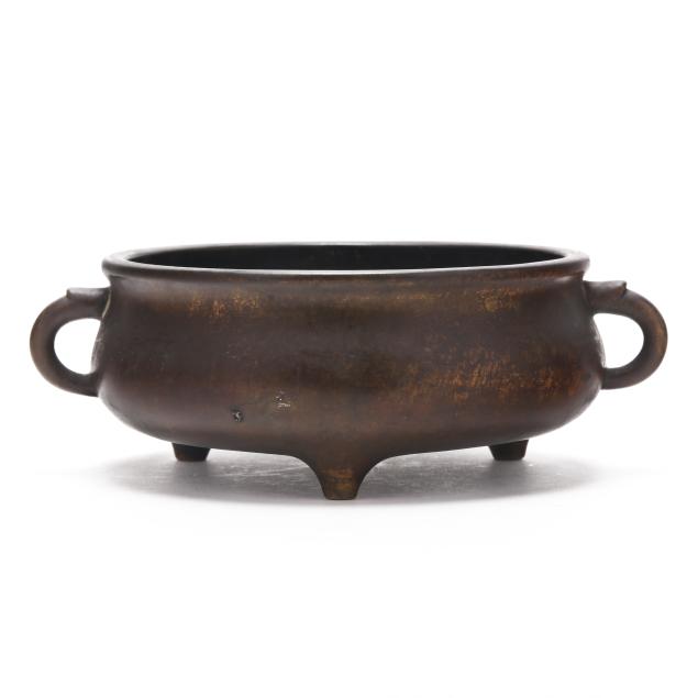a-chinese-bronze-censer