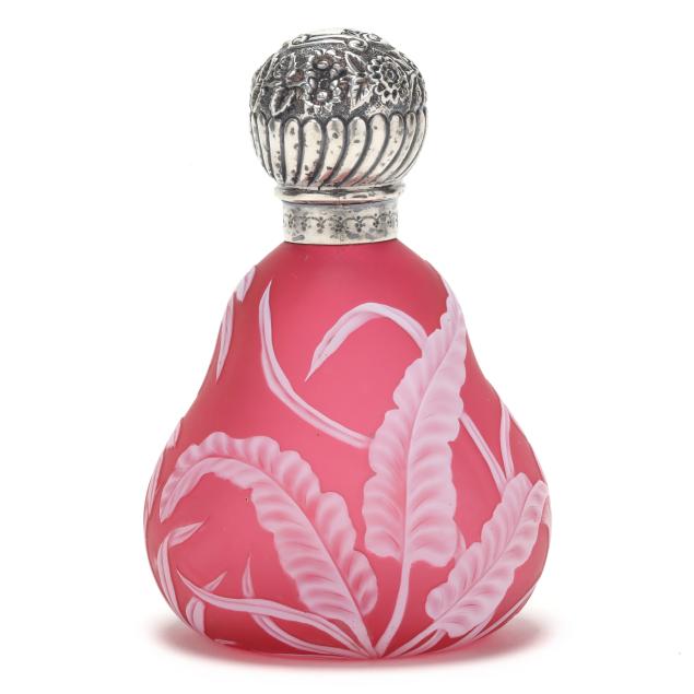 thomas-webb-cameo-glass-perfume-bottle