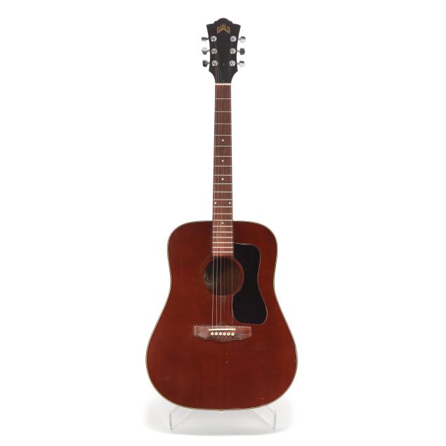 guild-d-25-m-acoustic-flat-top-guitar