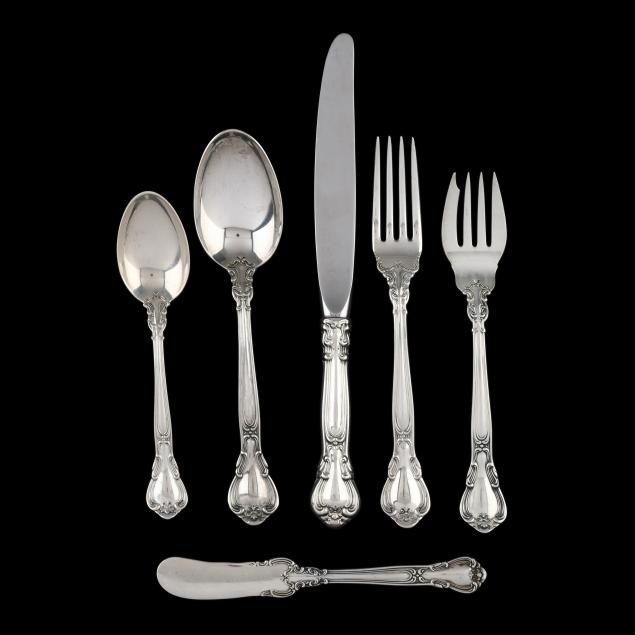 gorham-i-chantilly-i-sterling-silver-flatware-service