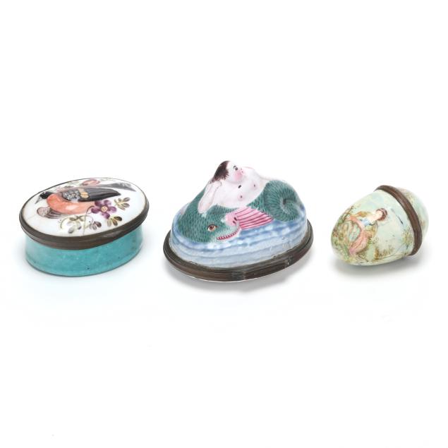 bilston-battersea-two-enamel-boxes-and-a-nutmeg-grater