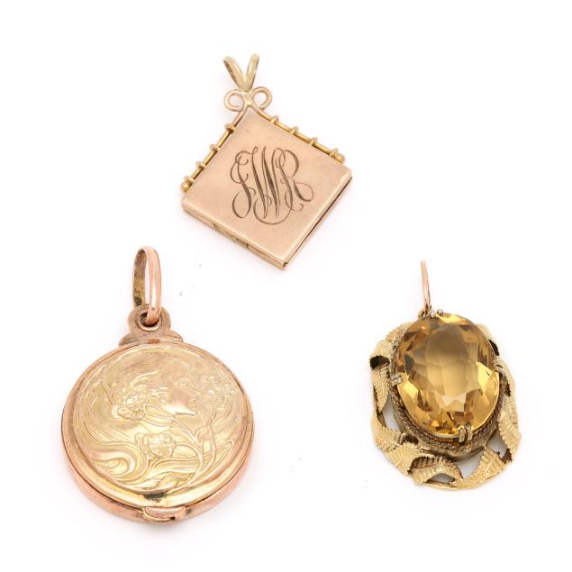group-of-three-vintage-charms-pendants