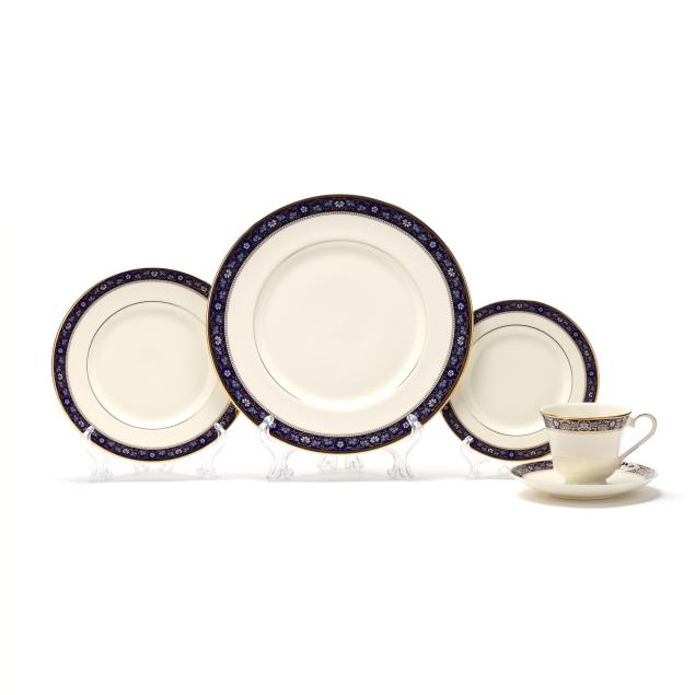 minton-i-edinburgh-dark-blue-i-china-service-for-twelve