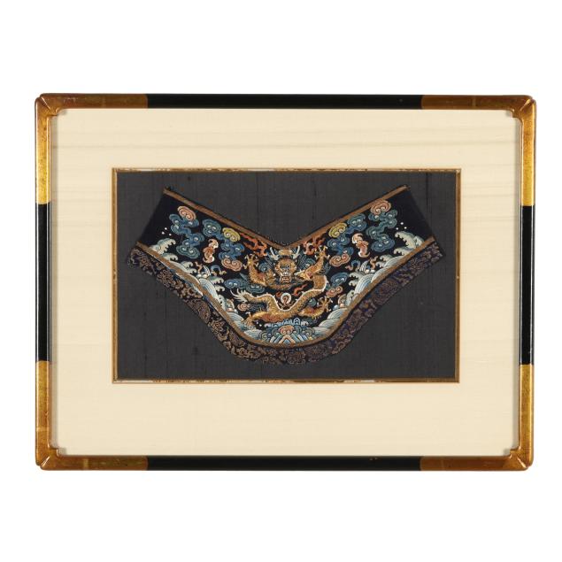 a-chinese-silk-embroidered-dragon-robe-cuff