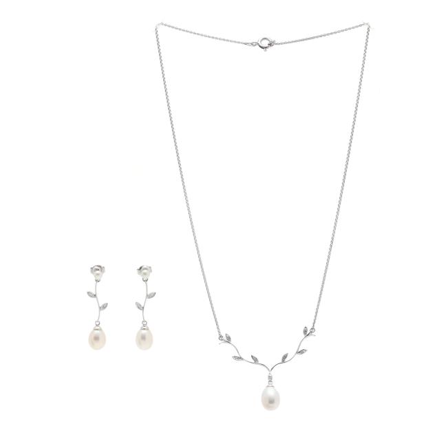 white-gold-diamond-and-pearl-naturalistic-motif-necklace-and-earrings