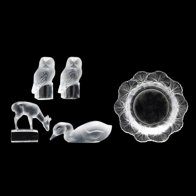 four-frosted-crystal-animals-and-a-tray-lalique-and-baccarat