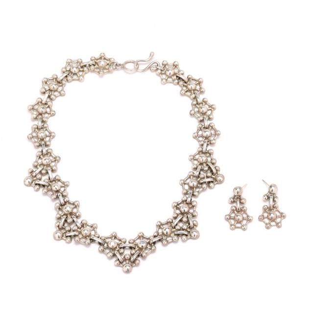 vintage-silver-necklace-and-earrings-teresa-camino