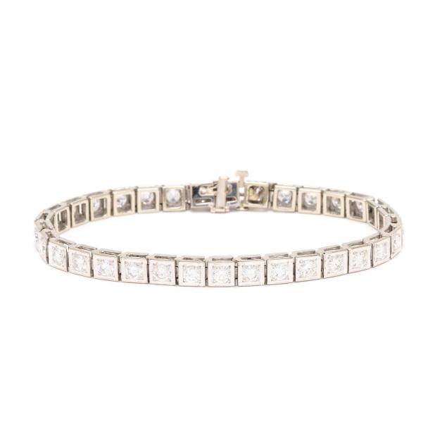 vintage-white-gold-and-diamond-line-bracelet