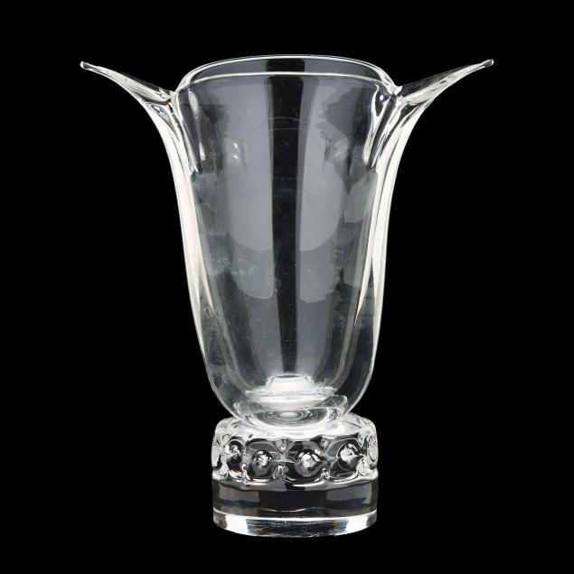 steuben-crystal-vase
