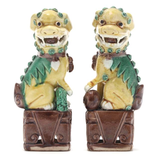 a-pair-of-chinese-i-sancai-i-glazed-foo-lions