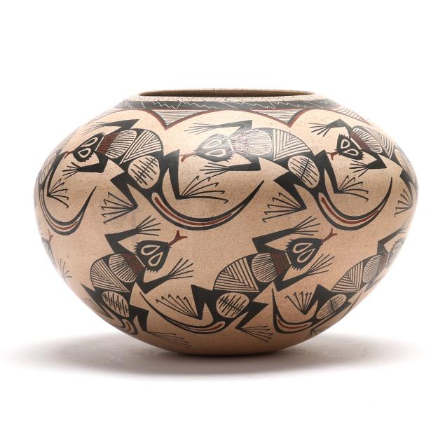 mata-ortiz-pottery-vessel-signed-roberto-banuelos