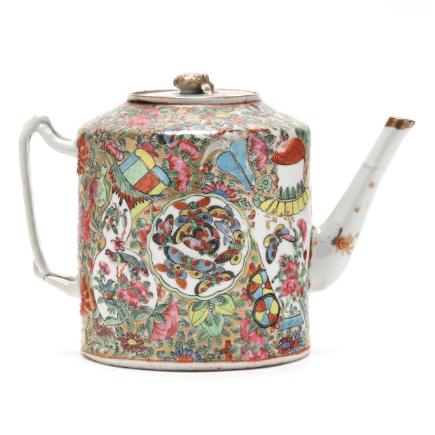 an-unusual-chinese-export-porcelain-famille-rose-with-butterflies-teapot