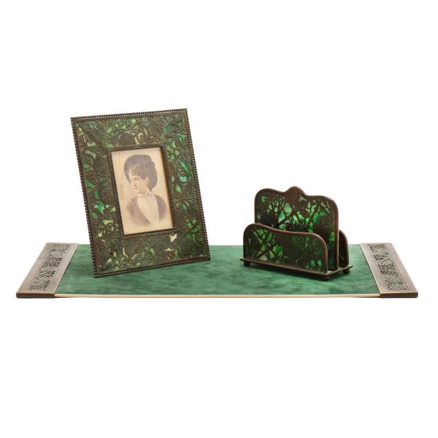 tiffany-studios-three-i-grapevine-i-desk-items