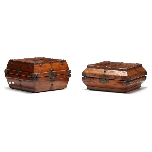 two-chinese-square-lacquered-wood-boxes