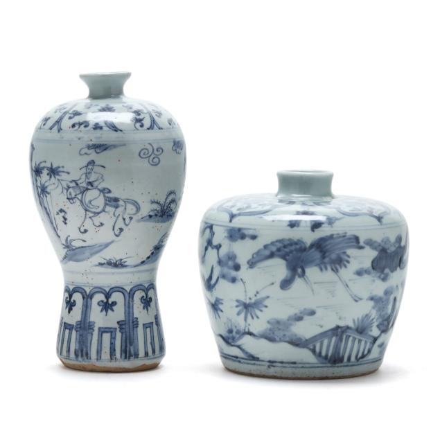 two-chinese-blue-and-white-porcelain-vases