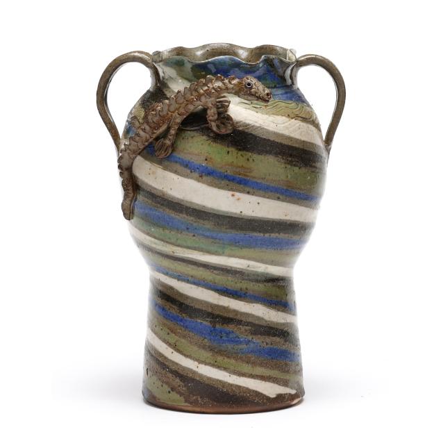 albert-hodge-vale-nc-b-1941-swirl-vase-with-lizard