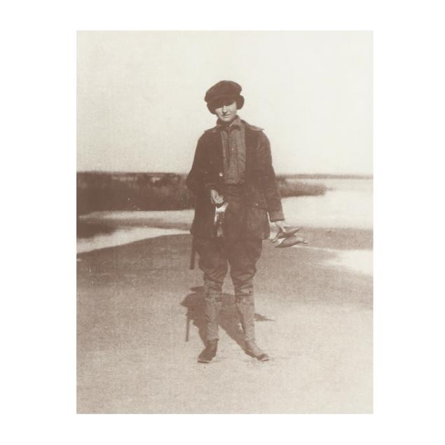 framed-photograph-of-whalehead-club-shorebird-hunter-amanda-lebel-knight