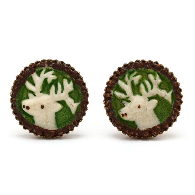 pair-of-carved-and-painted-vintage-reindeer-motif-cufflinks
