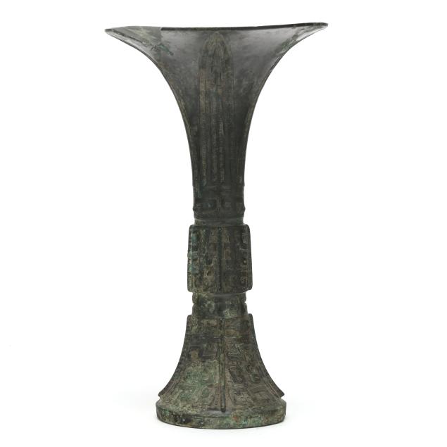 a-chinese-archaic-bronze-i-gu-i-vessel