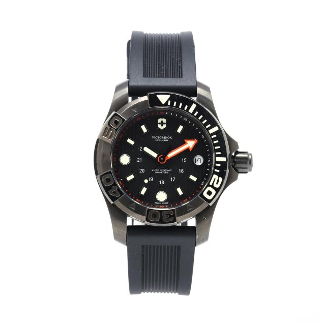 black-pvd-stainless-steel-i-dive-master-500-i-watch-victorinox-swiss-army