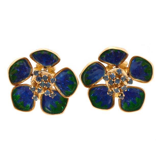 vintage-gold-enamel-and-sapphire-opening-flower-earrings-en-tremblant
