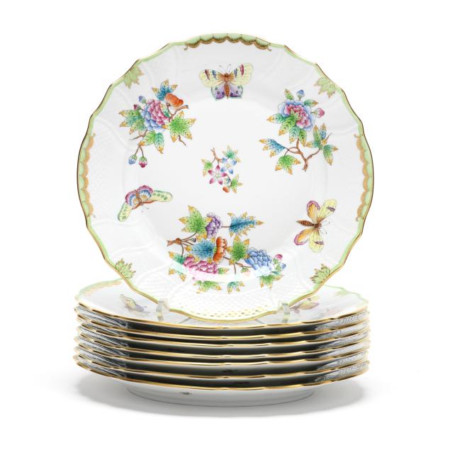 herend-eight-i-queen-victoria-i-green-border-porcelain-dinner-plates
