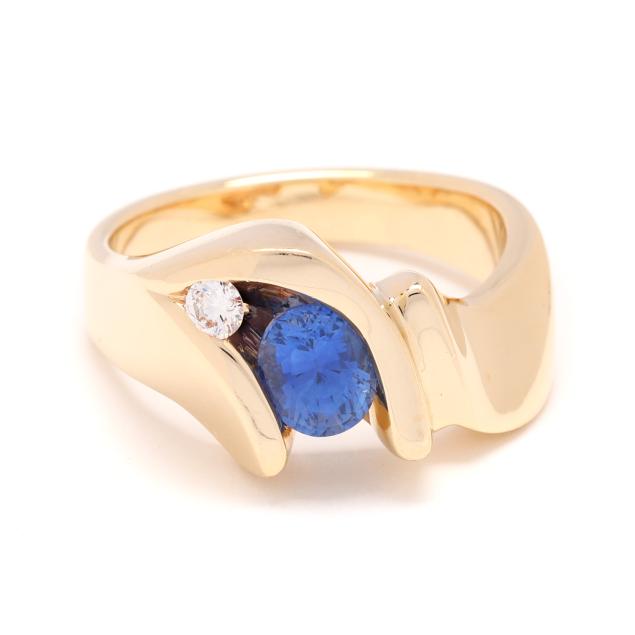 gold-sapphire-and-diamond-ring