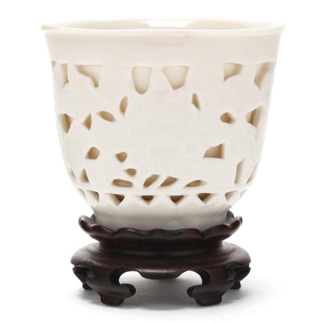 a-chinese-porcelain-blanc-de-chine-i-linglong-i-reticulated-cup