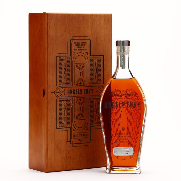 angel-s-envy-cask-strength-bourbon-whiskey-1-bt