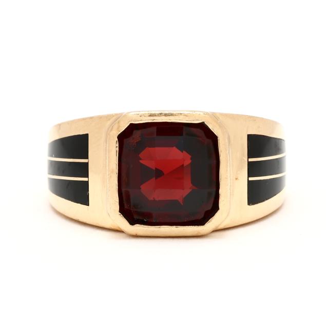 gold-garnet-and-enamel-ring