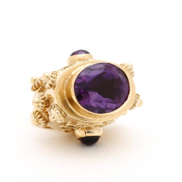 vintage-gold-and-amethyst-charm