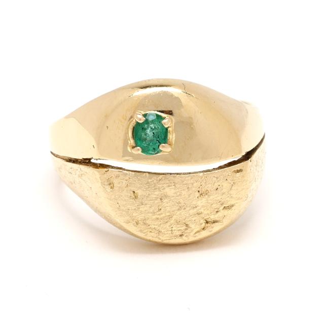vintage-gold-and-emerald-ring