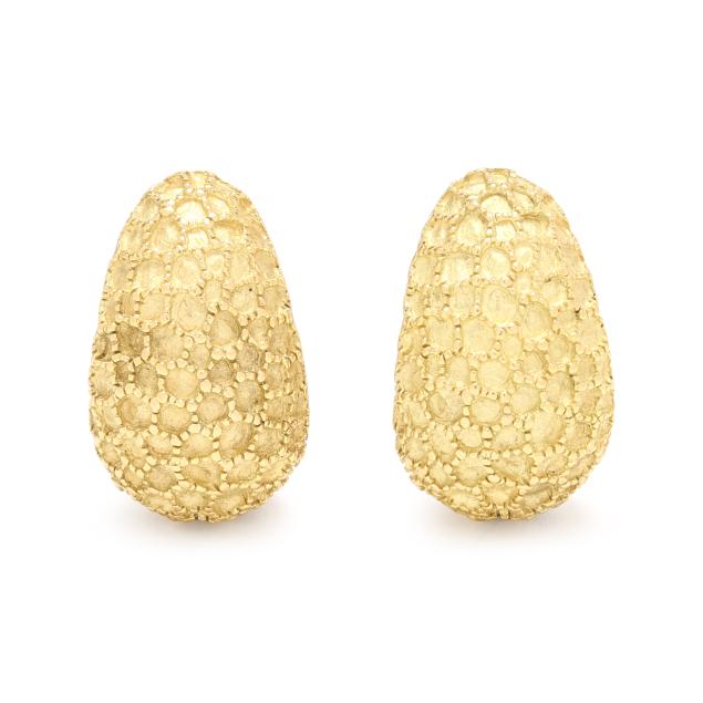 gold-textured-bombe-half-hoop-earrings-tiffany-co