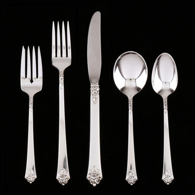 royal-crest-i-castle-rose-i-sterling-silver-flatware-service