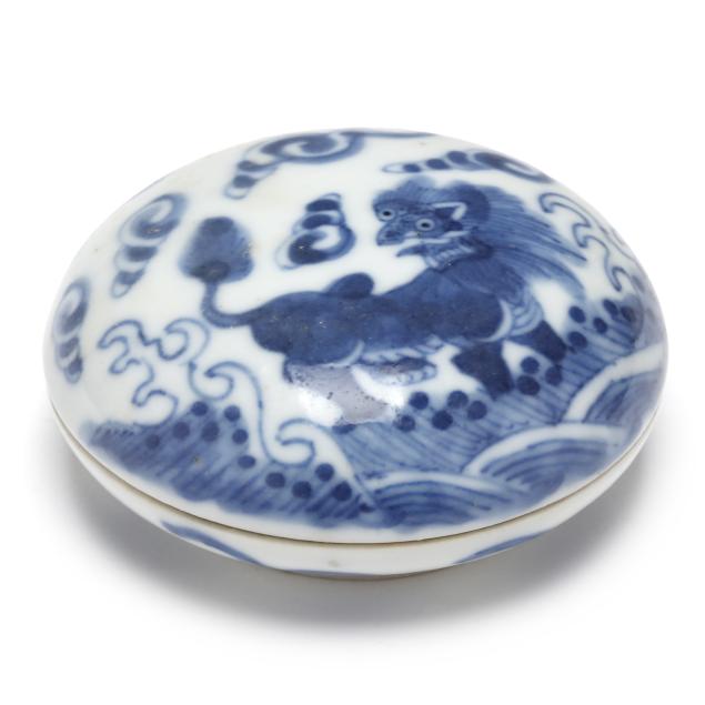 a-chinese-blue-and-white-small-porcelain-seal-paste-box-with-cover