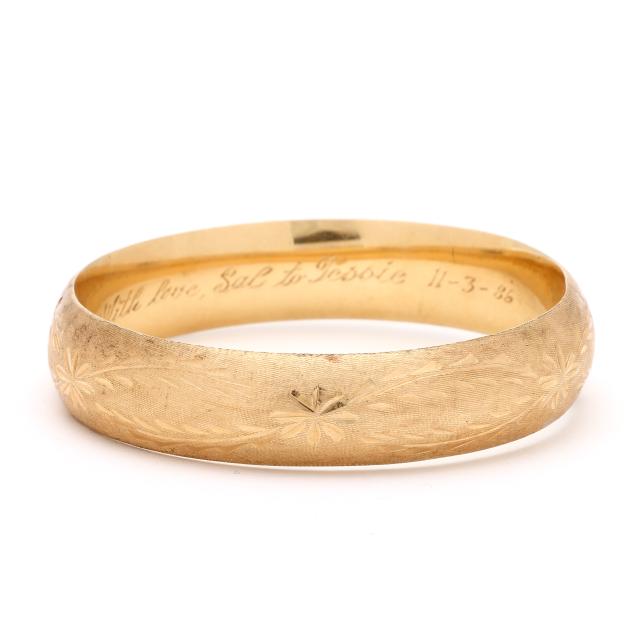 vintage-gold-hinged-bangle