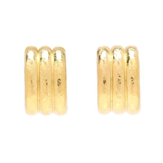 high-karat-gold-banded-huggie-hoop-earrings-elizabeth-locke