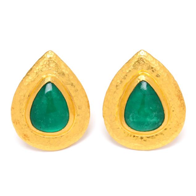 high-karat-hand-hammered-gold-and-emerald-earrings-gurhan