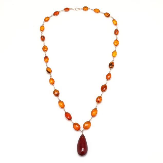 gold-and-amber-necklace