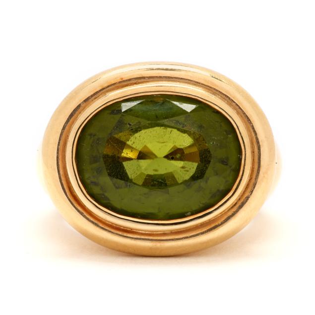gold-and-peridot-ring