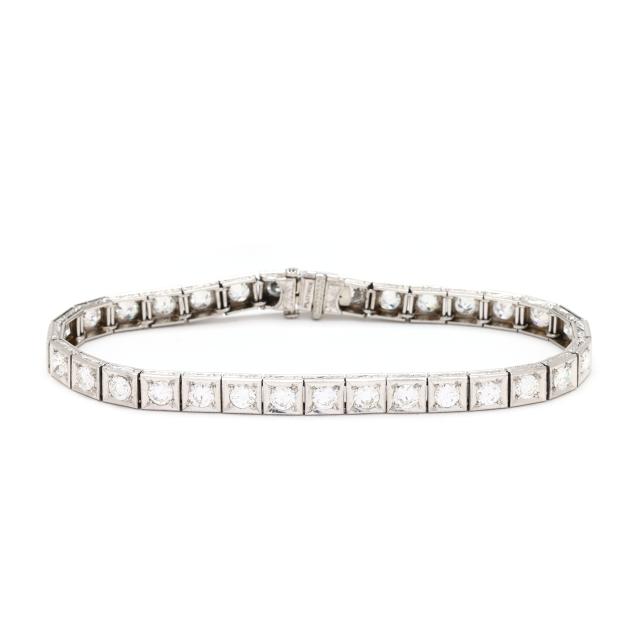 antique-platinum-and-diamond-line-bracelet