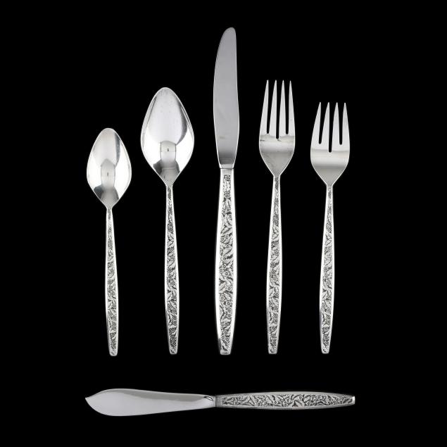 international-i-valencia-i-sterling-silver-flatware-service