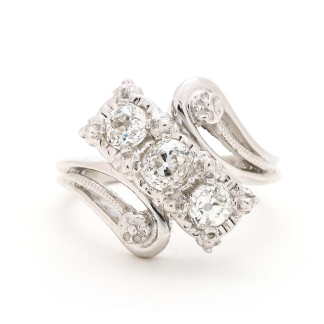 vintage-white-gold-and-diamond-three-stone-ring
