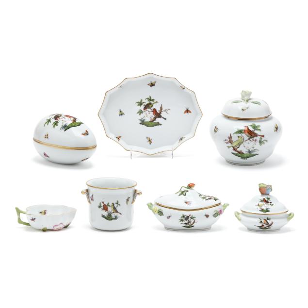seven-herend-i-rothschild-bird-i-porcelain-accessories