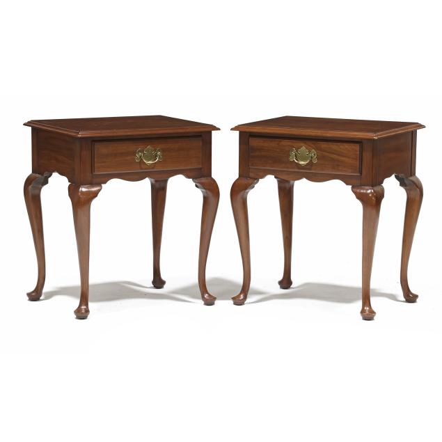 henkel-harris-pair-of-cherry-queen-anne-style-end-tables