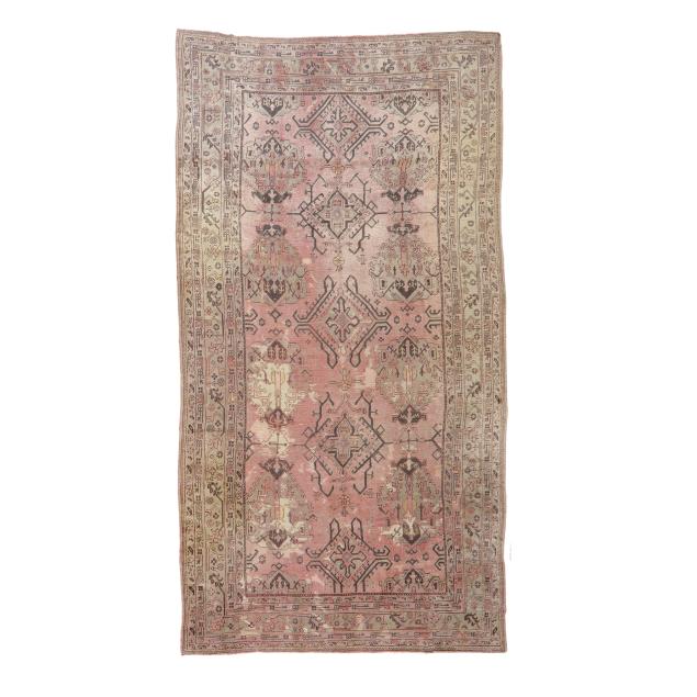 large-room-size-ushak-carpet