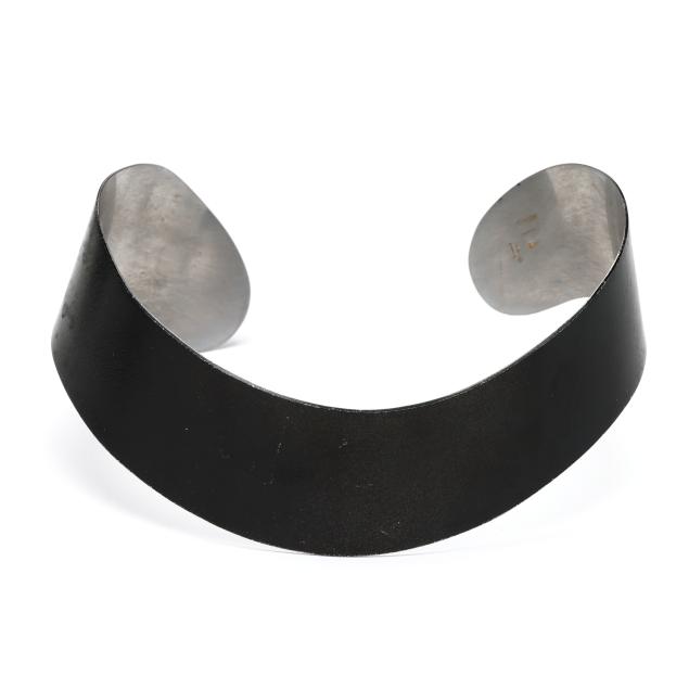 stainless-steel-collar-necklace-mary-ann-scherr