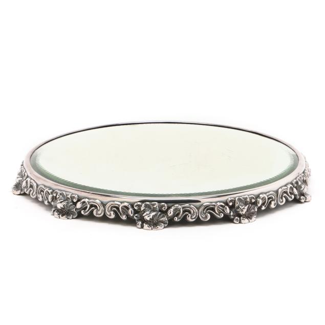 silver-plated-mirrored-plateau