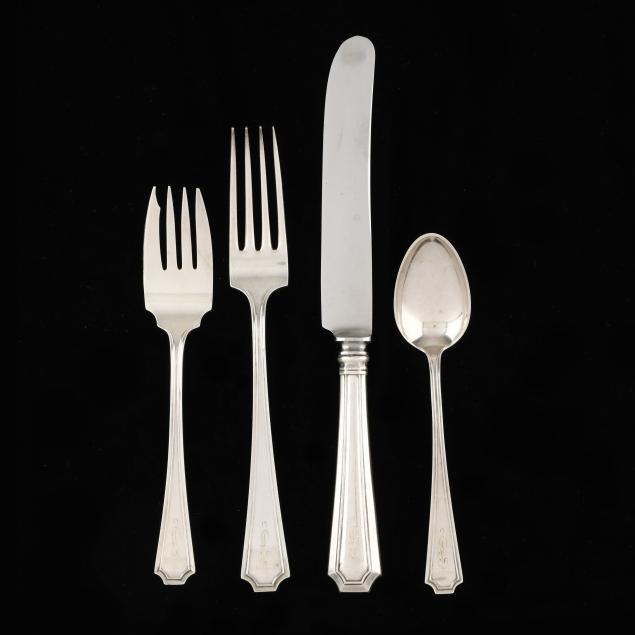 durgin-i-fairfax-i-sterling-silver-flatware-service