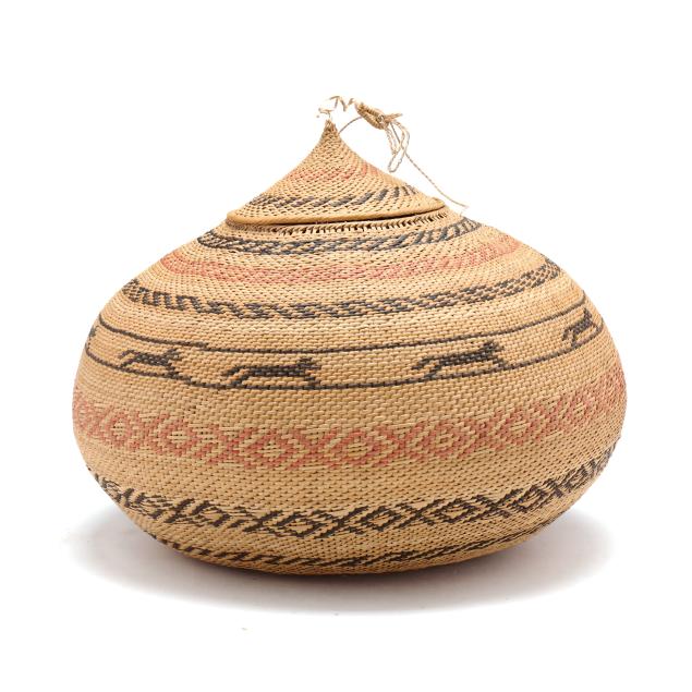 yekuana-woven-lidded-basket